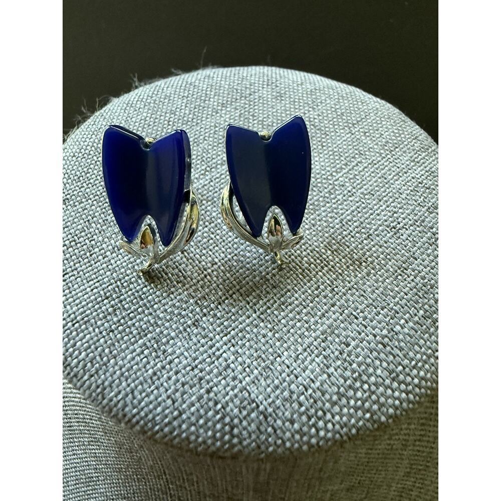 Lisner Moonglow Thermoset Flower Earrings Blue 50’s Retro Screwback Signed Vtg.
